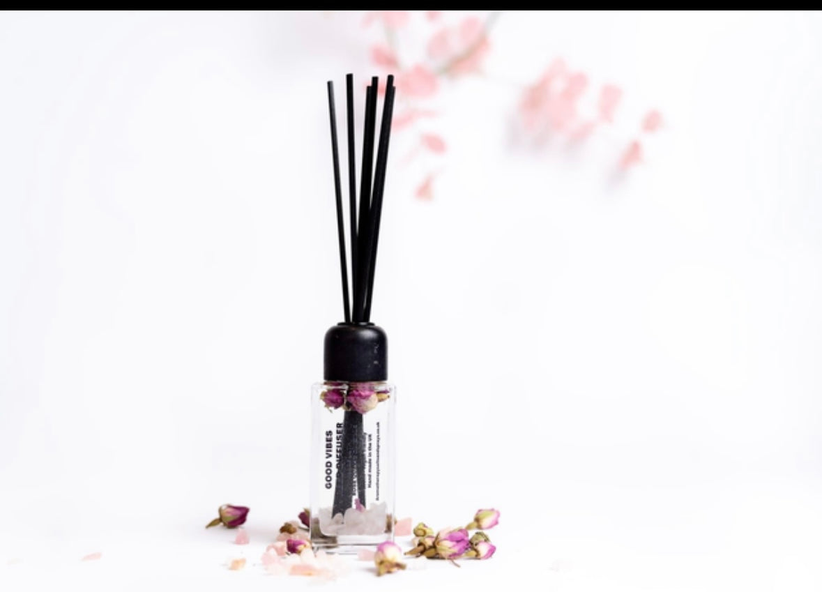 Good Vibes - Rose Quartz Crystal Diffuser